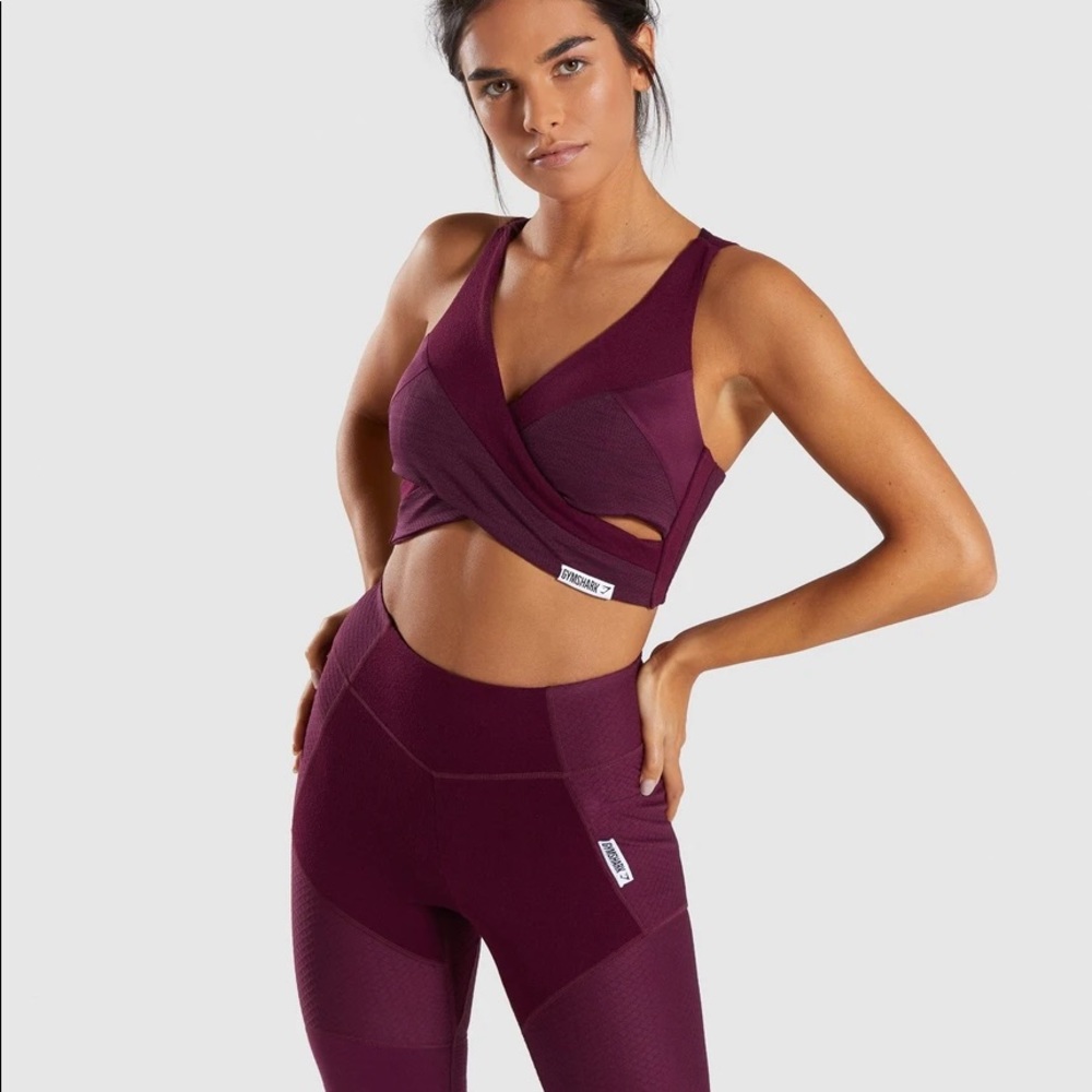 Gymshark True Texture Sports Bra Ruby